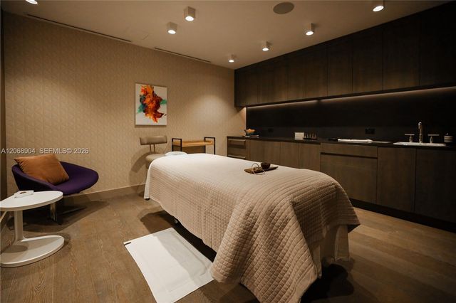 1000 Biscayne Boulevard 3901, Miami, FL 33132