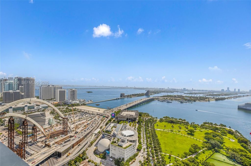 1000 Biscayne Boulevard 3901, Miami, FL 33132