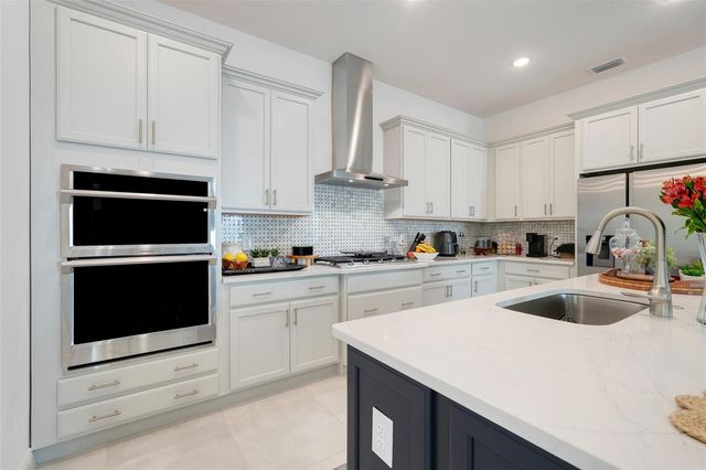 1990 WALLINGFORD LOOP, Mount Dora, FL 32757