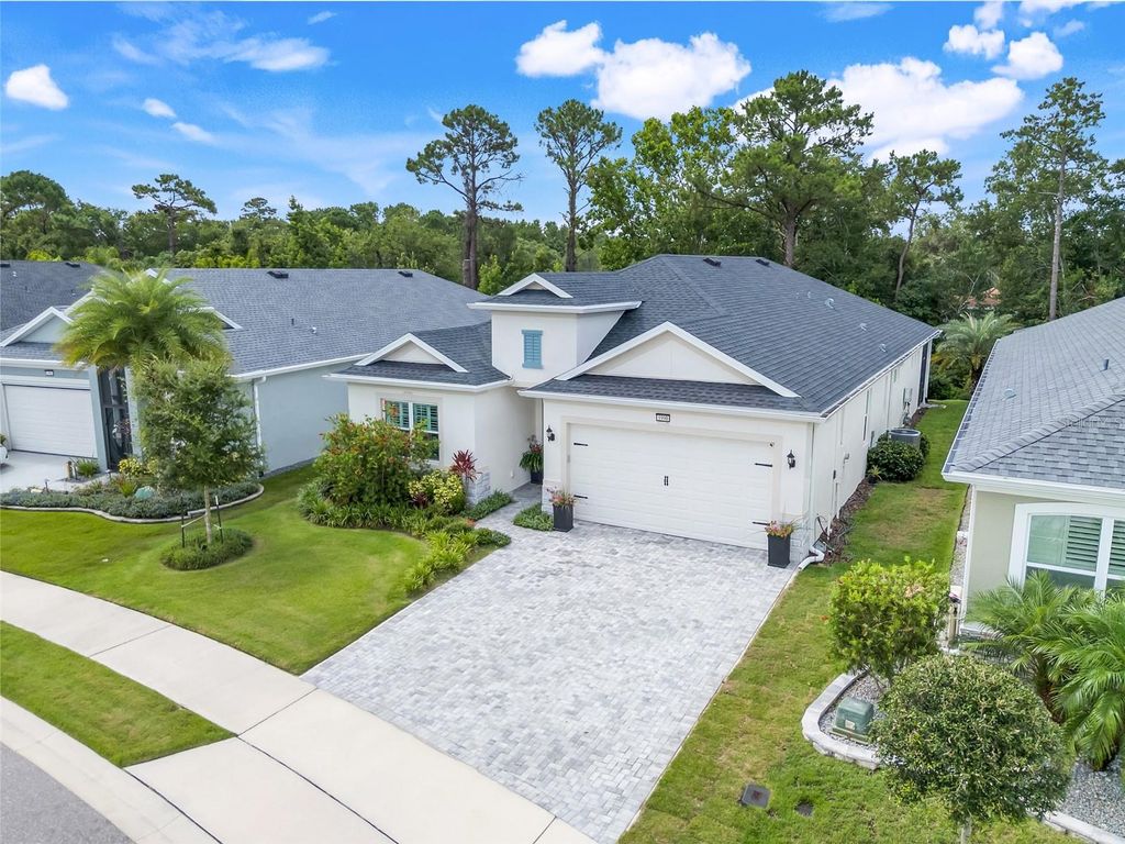 Image 1 of property listing at 1990 WALLINGFORD LOOP, Mount Dora, FL 32757