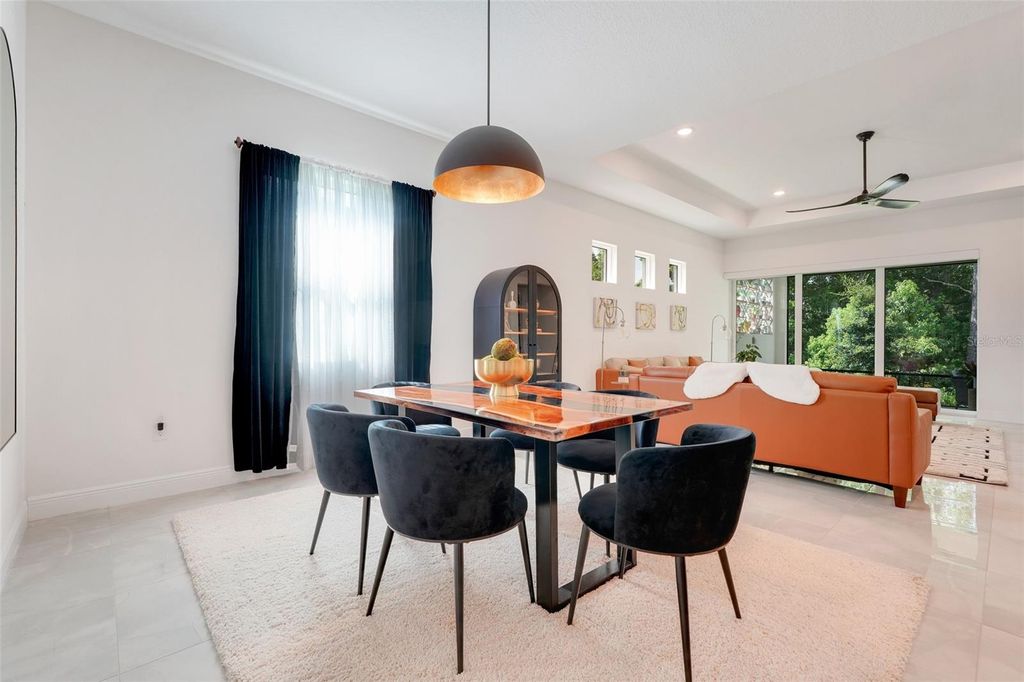 Image 14 of property listing at 1990 WALLINGFORD LOOP, Mount Dora, FL 32757