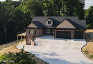 455 Lake Vista Drive, Baneberry, TN 37890