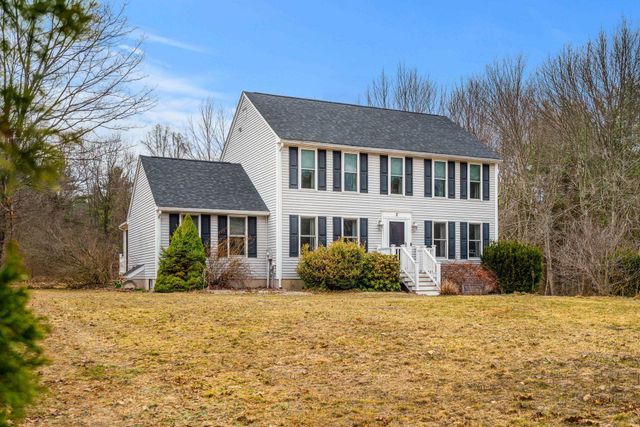 2 Sara Beth Lane, Londonderry, NH 03053