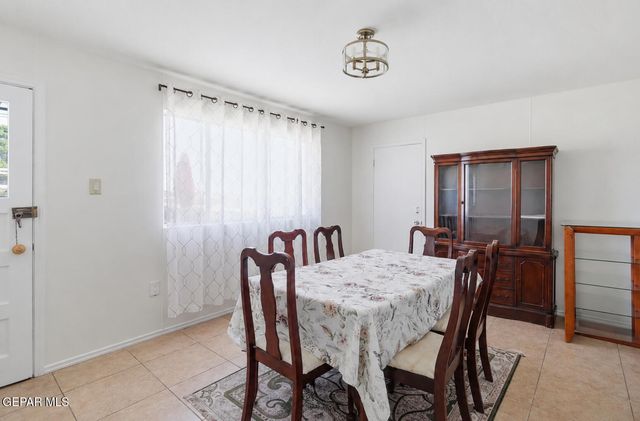3505 VOLCANIC Avenue, El Paso, TX 79904