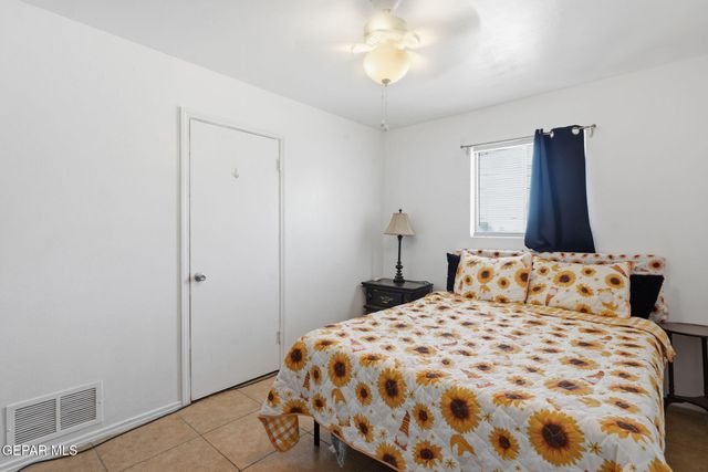 3505 VOLCANIC Avenue, El Paso, TX 79904