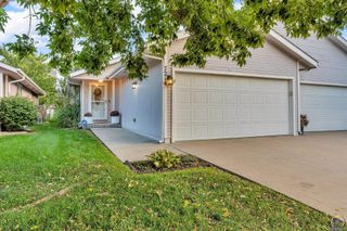 7214 SW 23rd CT, Topeka, KS 66614