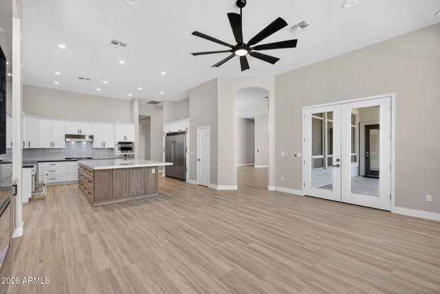 6952 E TRAILRIDGE Circle, Mesa, AZ 85207