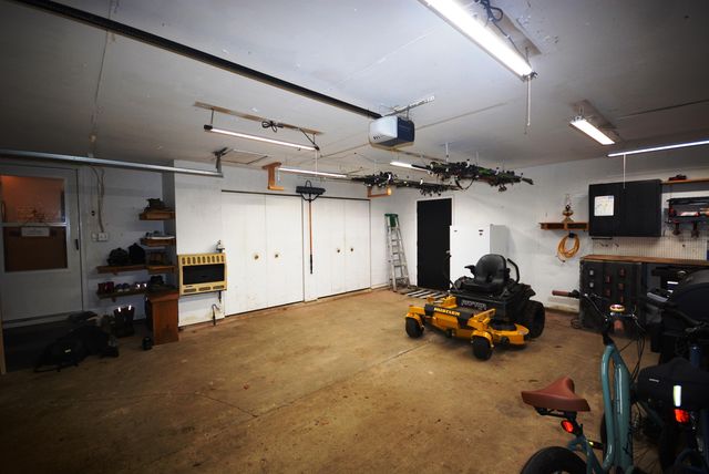 70631 Sunrise Drive, Ontwa Twp, MI 49112