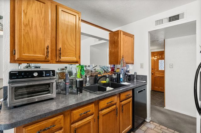 2325 Wildbriar Drive, Arlington, TX 76014