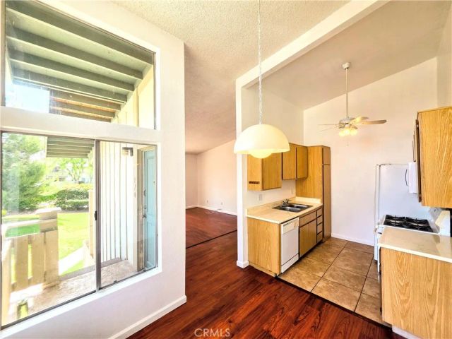 1800 E Old Ranch 174, Colton, CA 92324