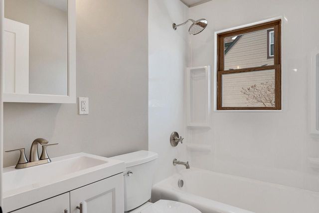 907 Wilson STREET, Onalaska, WI 54650