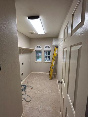 5410 Spring Oak Drive, Pasadena, TX 77505