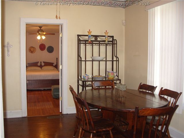 717 5th Avenue, Montgomery, WV 25136