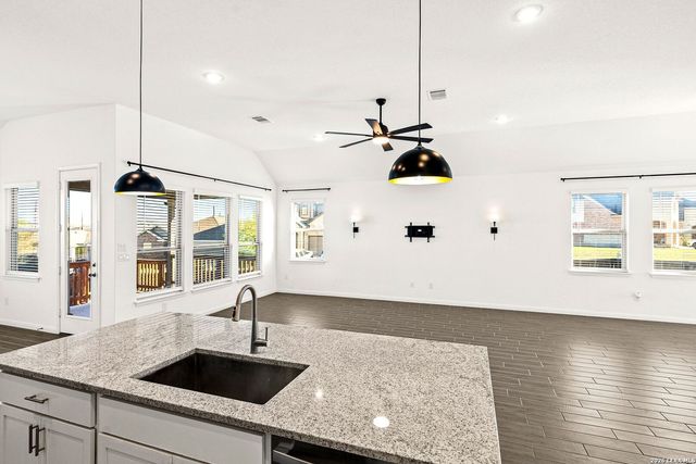 2607 Banditos Ridge, San Antonio, TX 78245