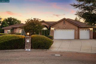 204 Chaps Ct, Oakley, CA 94561