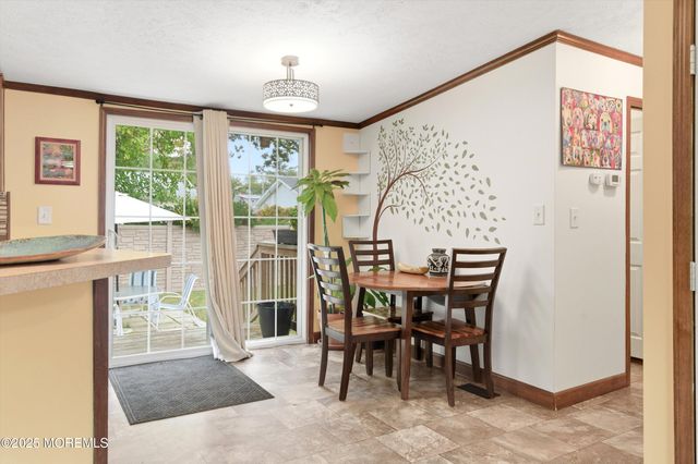 208 Longboat Avenue, Beachwood, NJ 08722