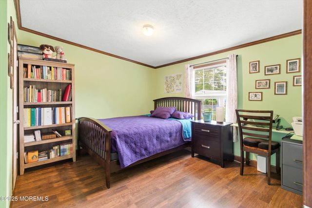208 Longboat Avenue, Beachwood, NJ 08722