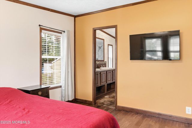 208 Longboat Avenue, Beachwood, NJ 08722