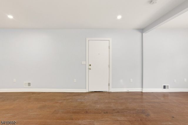 78 Monticello Ave, Newark City, NJ 07106