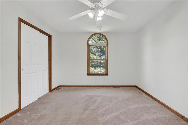 68 LAUREN LN, Coatesville, PA 19320