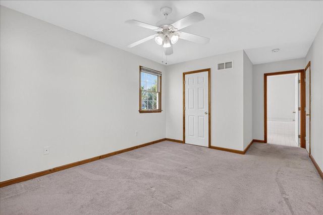 68 LAUREN LN, Coatesville, PA 19320