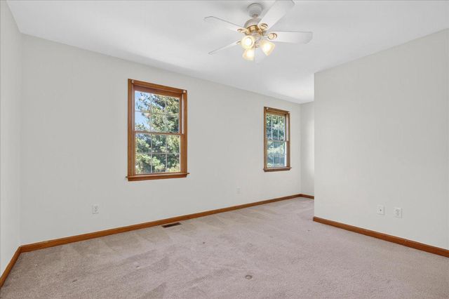 68 LAUREN LN, Coatesville, PA 19320