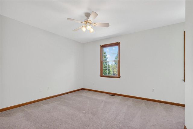 68 LAUREN LN, Coatesville, PA 19320