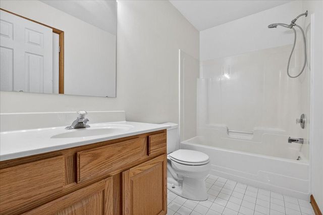 68 LAUREN LN, Coatesville, PA 19320