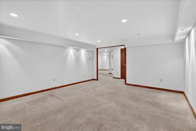 68 LAUREN LN, Coatesville, PA 19320