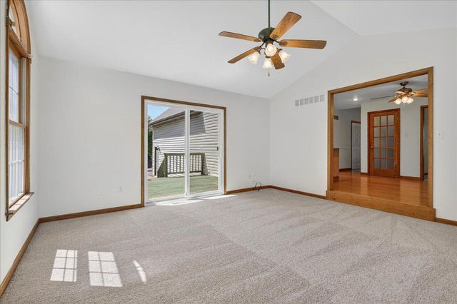 68 LAUREN LN, Coatesville, PA 19320