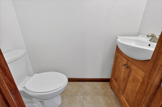 68 LAUREN LN, Coatesville, PA 19320