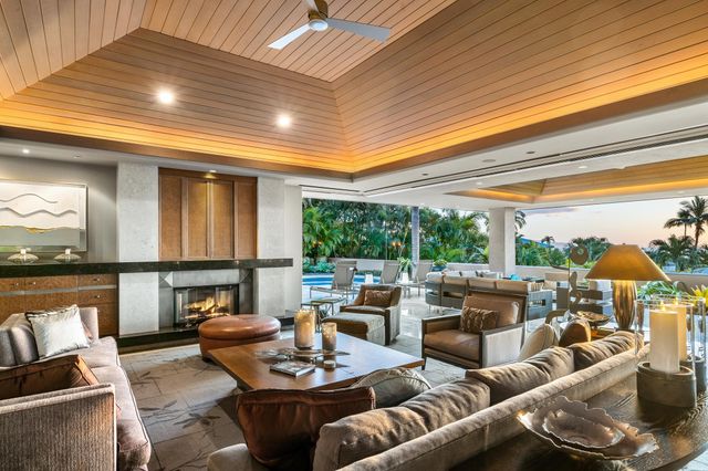3878 Wailea Ekolu Pl, Kihei, HI 96753