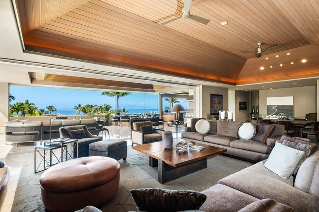 3878 Wailea Ekolu Pl, Kihei, HI 96753