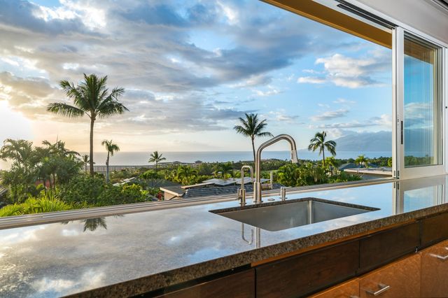 3878 Wailea Ekolu Pl, Kihei, HI 96753