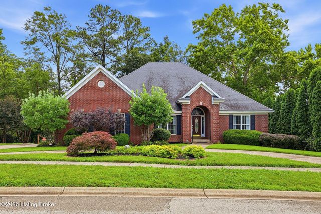 417 Landis Lakes Ct, Louisville, KY 40245