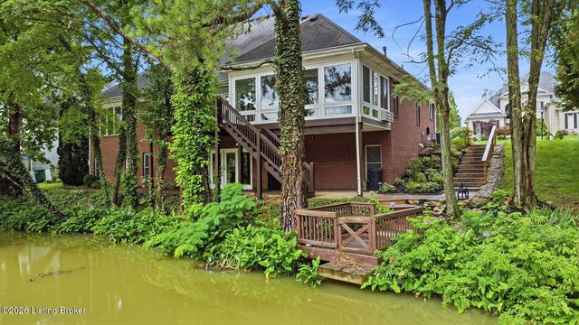 417 Landis Lakes Ct, Louisville, KY 40245