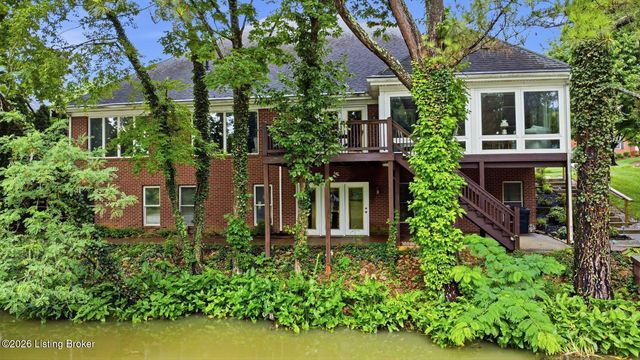 417 Landis Lakes Ct, Louisville, KY 40245