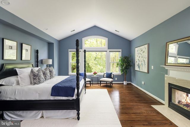 5400 MOHICAN RD, Bethesda, MD 20816