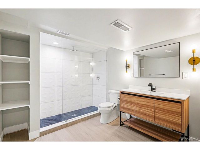 6939 S Syracuse Ct, Centennial, CO 80112