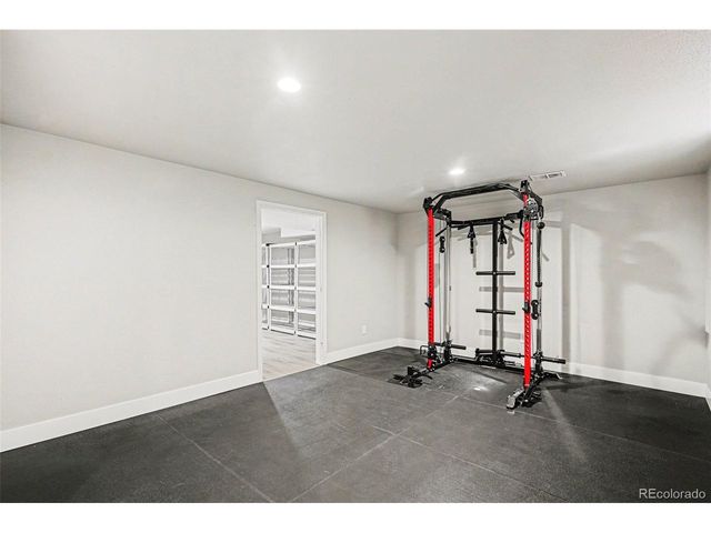 6939 S Syracuse Ct, Centennial, CO 80112