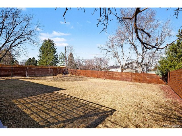 6939 S Syracuse Ct, Centennial, CO 80112