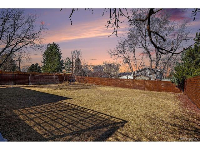 6939 S Syracuse Ct, Centennial, CO 80112