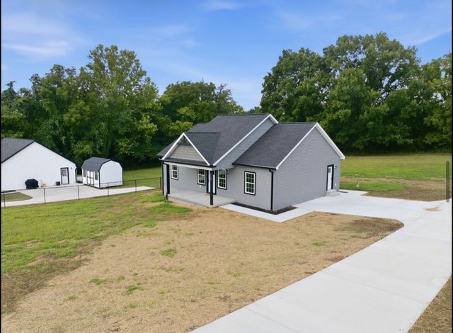 118 Brush Creek Circle, Brush Creek, TN 38547