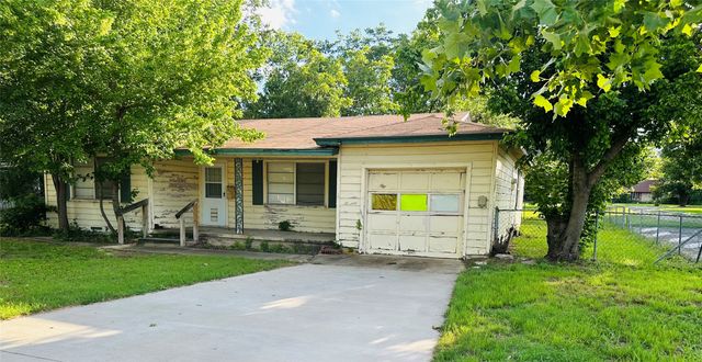 421 N Main Street, Springtown, TX 76082