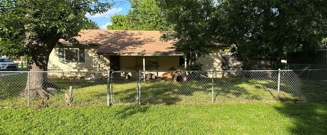 421 N Main Street, Springtown, TX 76082