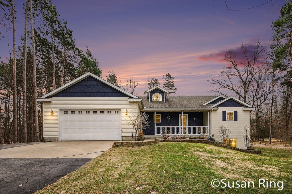 1004 Tibalew Drive Nw, Algoma Twp, MI 49345