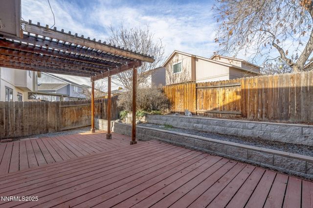 1675 Round Mountain Circle, Sparks, NV 89434