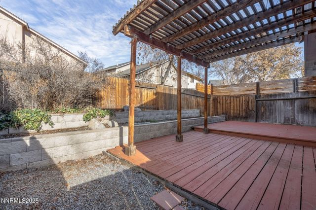 1675 Round Mountain Circle, Sparks, NV 89434