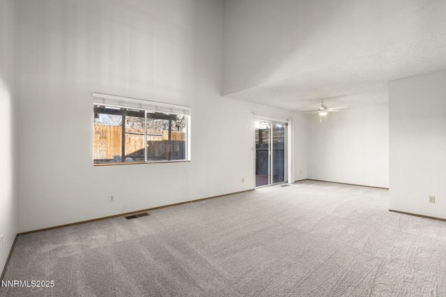 1675 Round Mountain Circle, Sparks, NV 89434