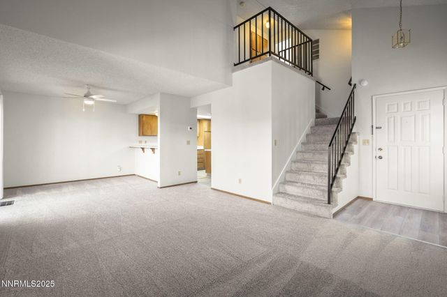 1675 Round Mountain Circle, Sparks, NV 89434